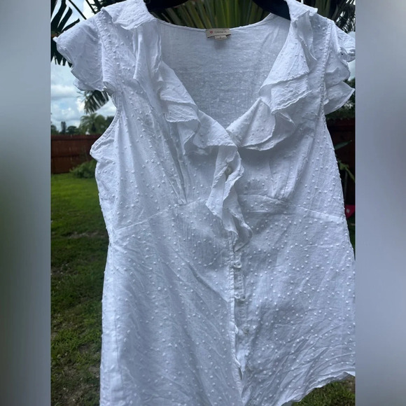 Daniel Cremieux Tops - 100% cotton Cremieux Women’s size small White top